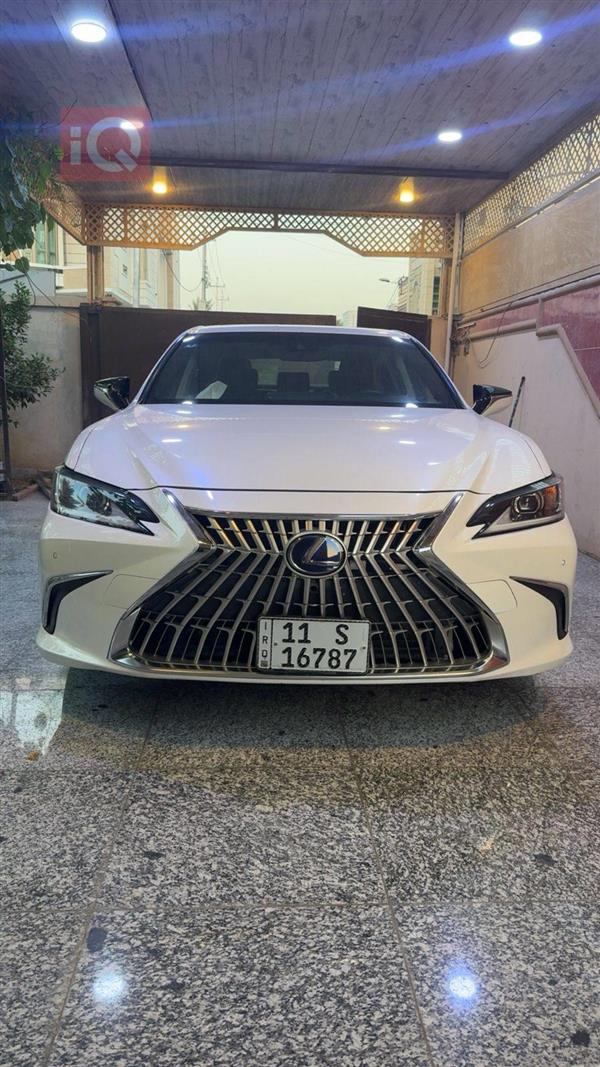 لكزس ES 2022 للبيع في العراق -  بغداد